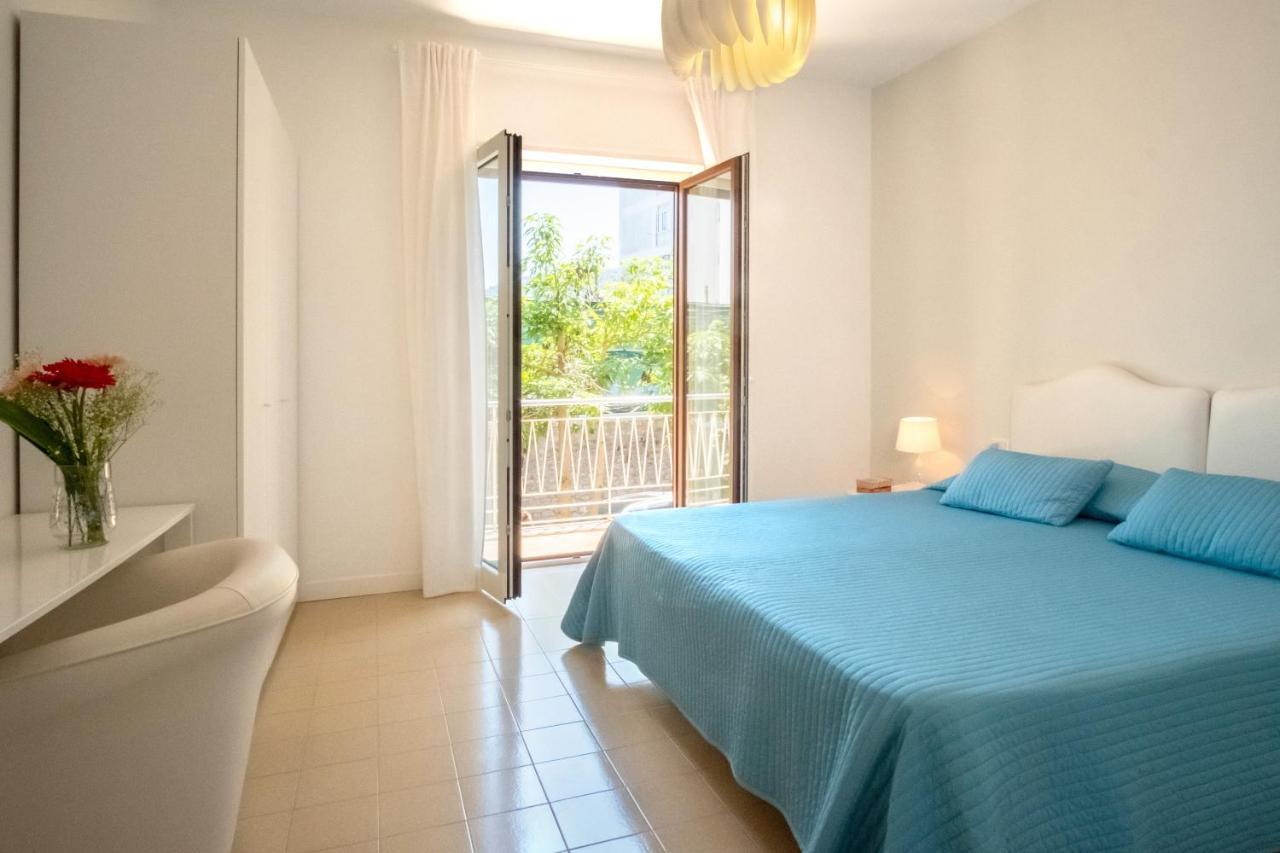 Bright House Apartment ซอร์เรนโต ภายนอก รูปภาพ