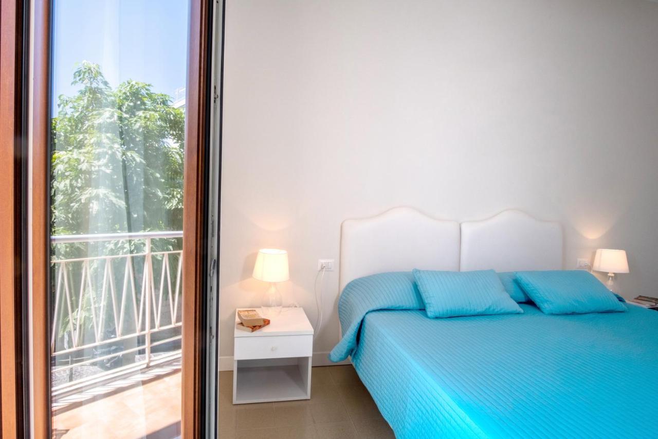 Bright House Apartment ซอร์เรนโต ภายนอก รูปภาพ