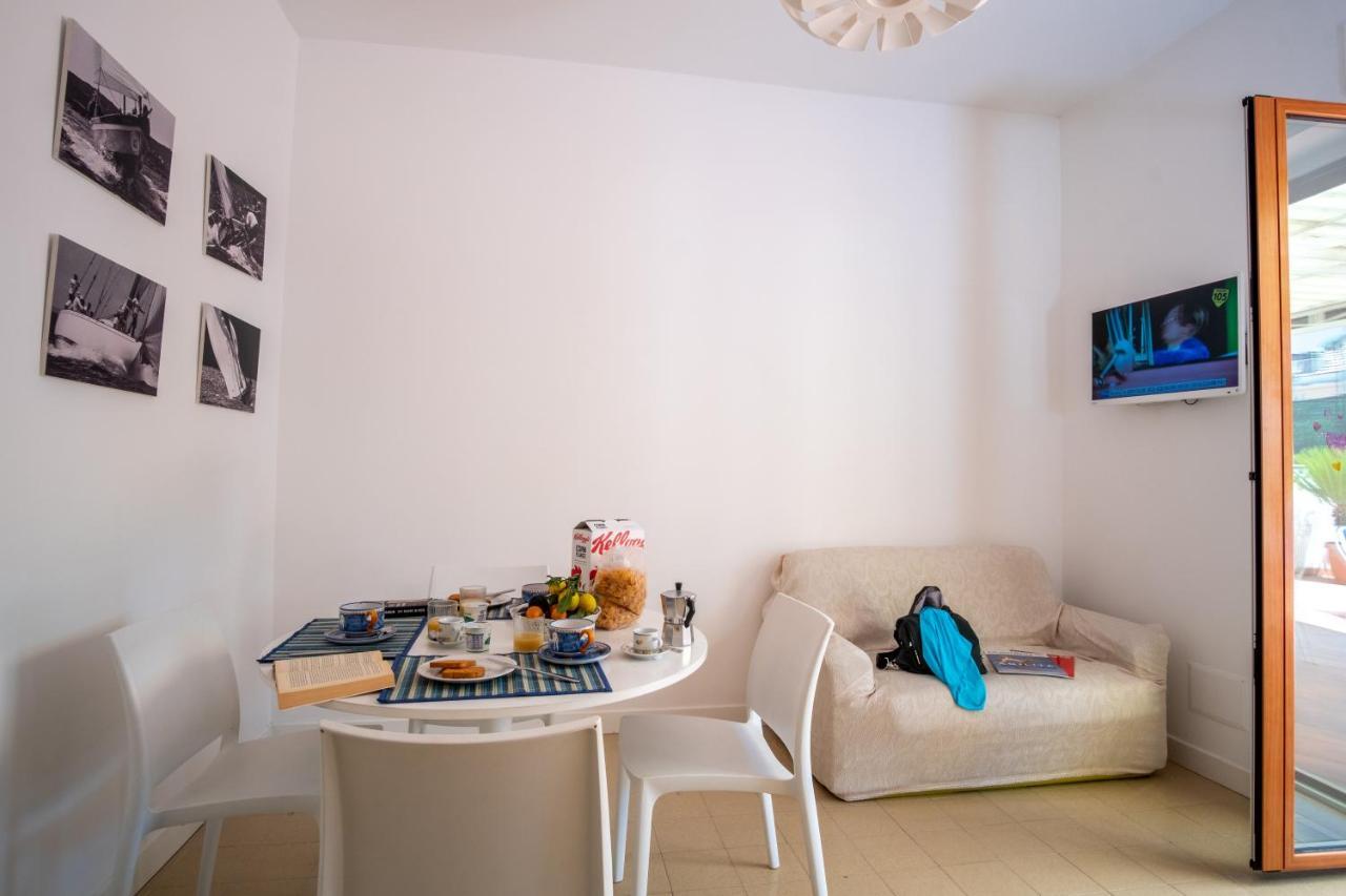 Bright House Apartment ซอร์เรนโต ภายนอก รูปภาพ