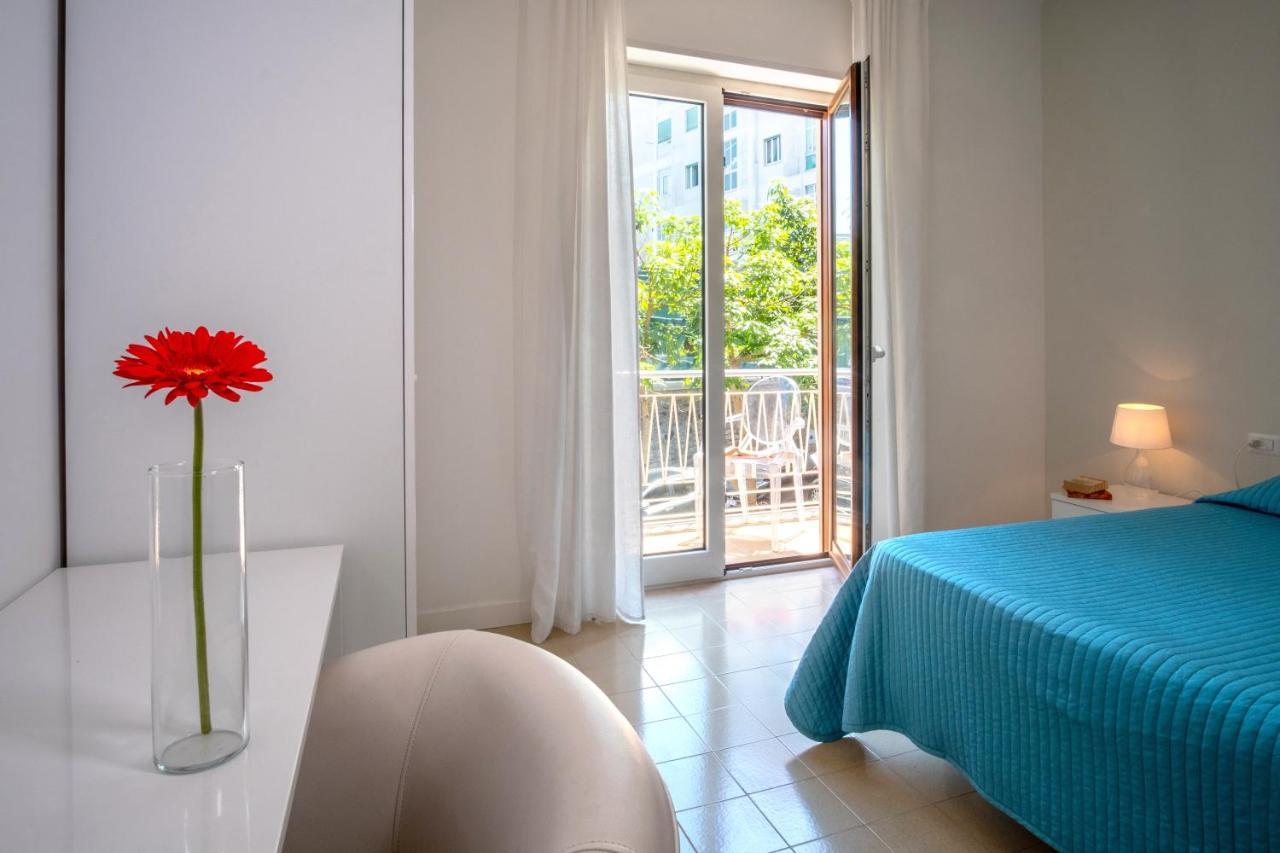Bright House Apartment ซอร์เรนโต ภายนอก รูปภาพ