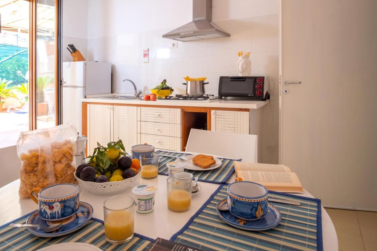 Bright House Apartment ซอร์เรนโต ภายนอก รูปภาพ